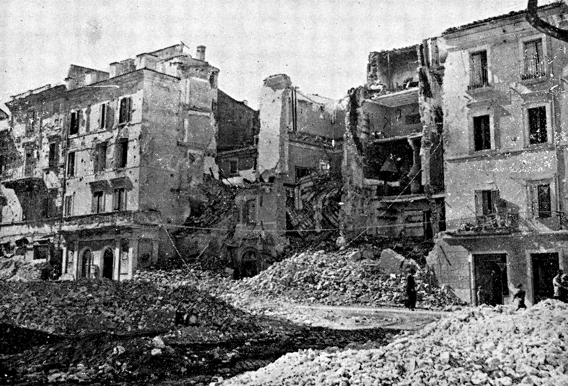 Città bombardata